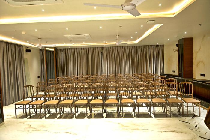 hotel roi retreat