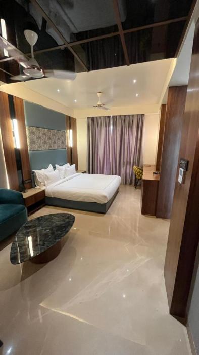 hotel roi retreat