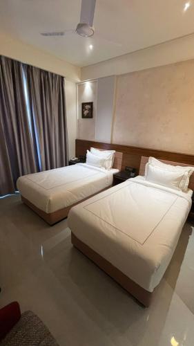 hotel roi retreat