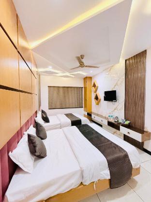 hotel hira palace