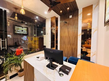 hotel hira palace