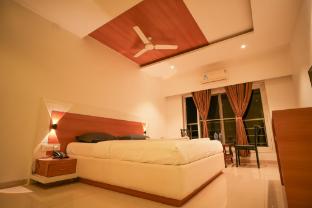 hotel blue lotus residences