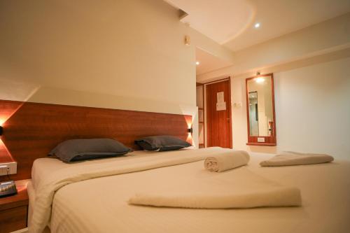 hotel blue lotus residences