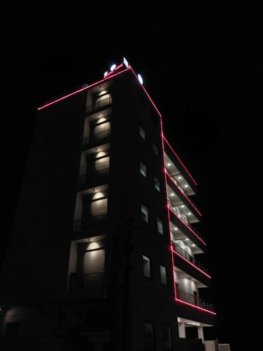 lk grand home