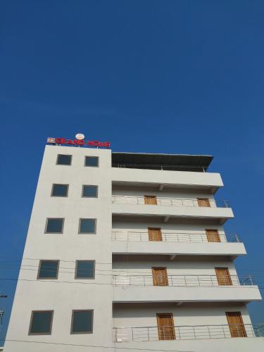 Lk Grand Home,,3 star