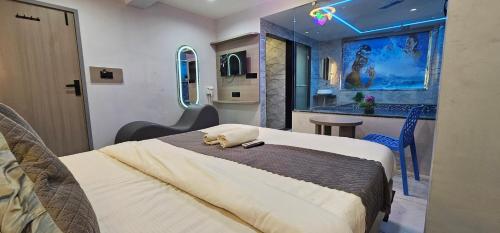 hotel hr grand