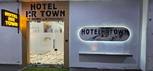 hotel hr town