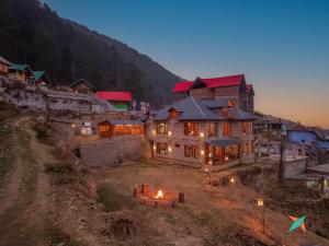 zostel homes khajjiar