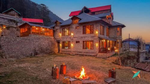 zostel homes khajjiar