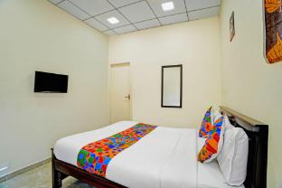 via yazhini hospitality services