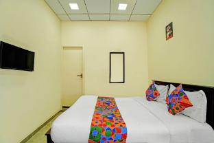 via yazhini hospitality services
