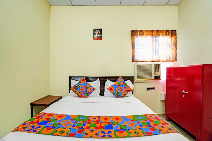 via yazhini hospitality services