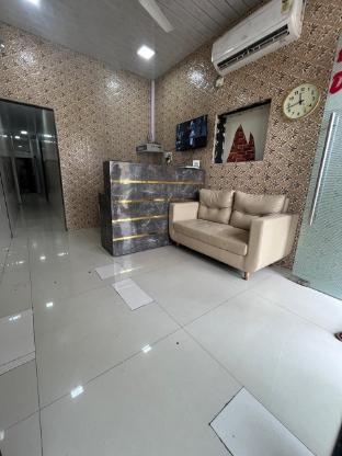 Hotel Golden Inn,,3 star