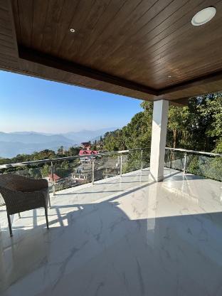 longitude homestay