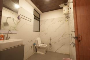 longitude homestay
