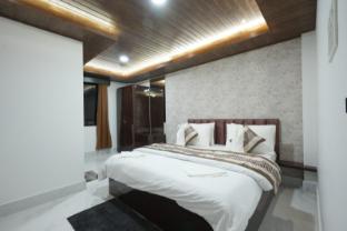 longitude homestay