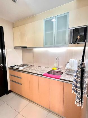 one bedroom with sea view and city lights