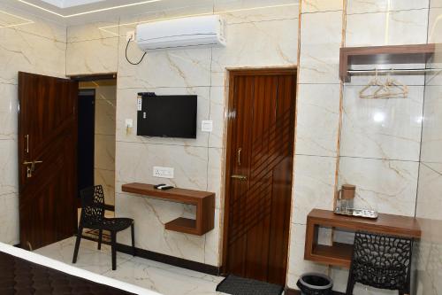 vasantham residency
