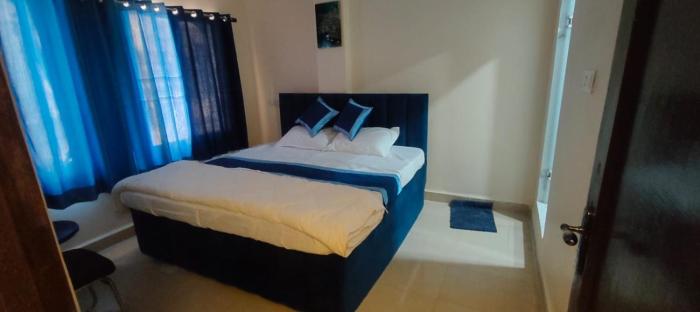 hotel taarini rajwada indore by loto