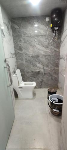hotel taarini rajwada indore by loto