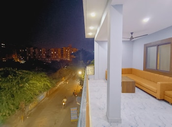 shree krishna hotel