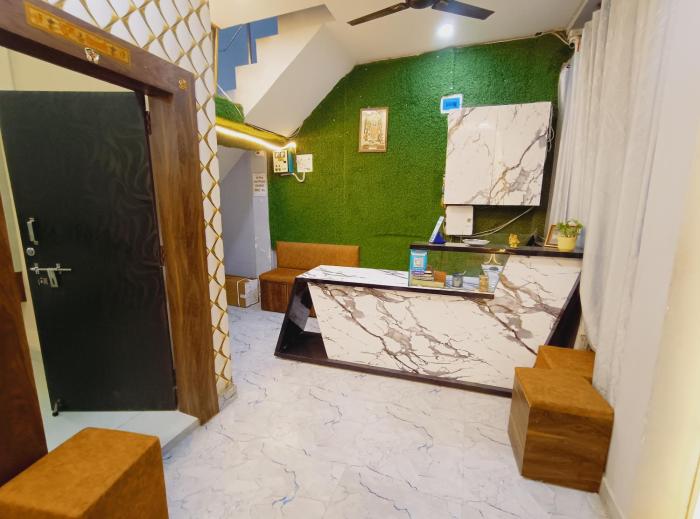 shree krishna hotel