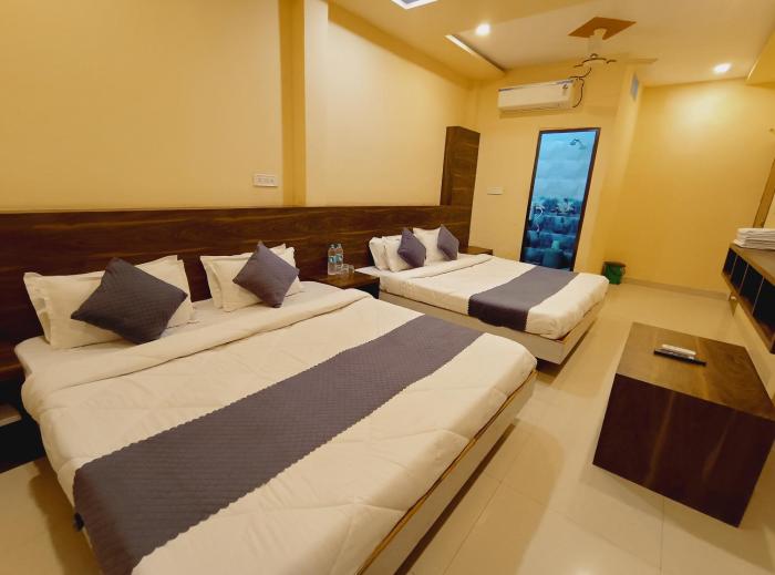 shree krishna hotel