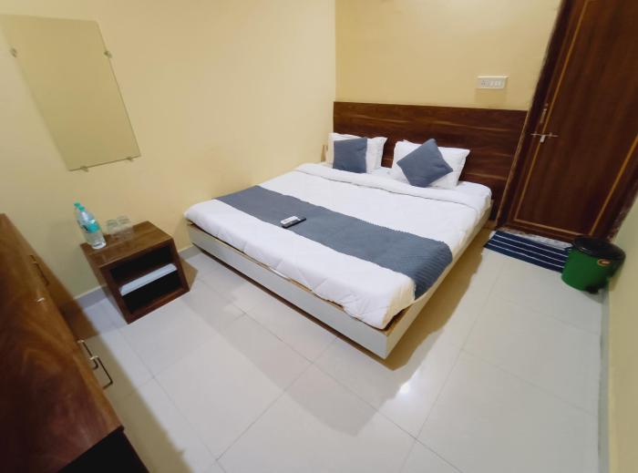 shree krishna hotel
