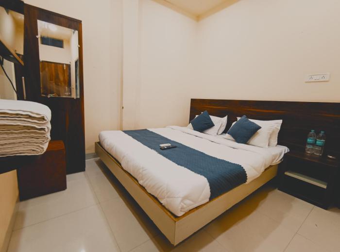 shree krishna hotel