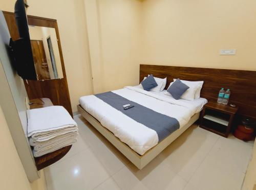 shree krishna hotel