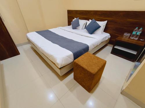 shree krishna hotel
