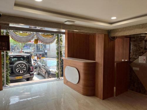sriveda premium hotel