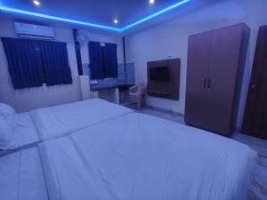 sb royal inn