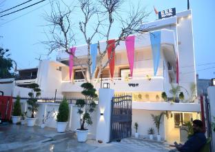 Rrr Hotel,,0 star