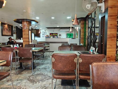 oasis hotel and restaurant
