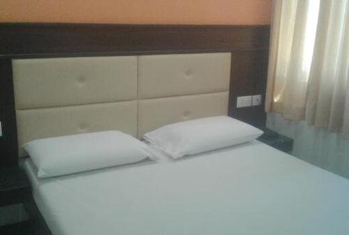 hotel sabareesh plaza madurai tamil nadu
