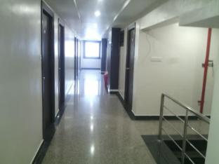 hotel sabareesh plaza madurai tamil nadu