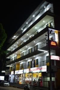 hotel gananjaya gokarna