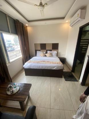 hotel ace