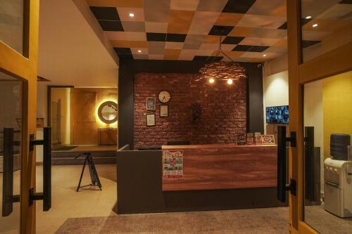 Hotel Weekend Heights,,2 star