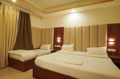 hotel weekend heights