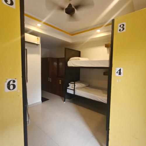 hotel weekend heights