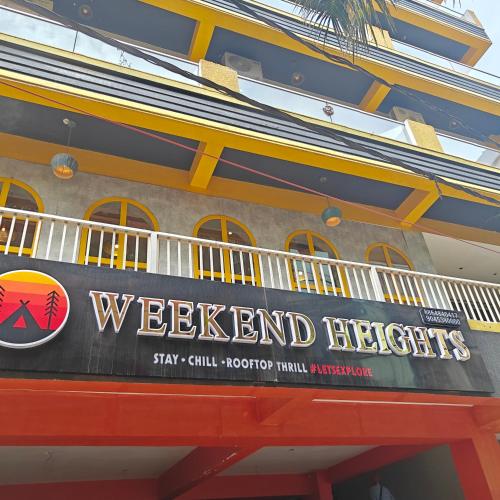 hotel weekend heights