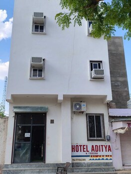 Hotel Aditya Bikaner,,2 star