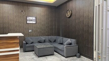Hotel Sangree,,2 star