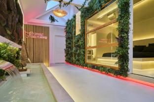 Loveroom O Diable Des Plaisirs,,4 star