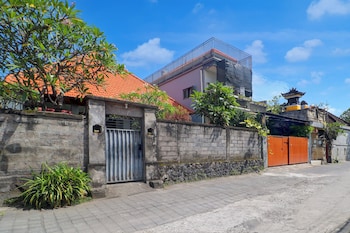 Collection O Near Sanur Beach Formerly S,,2 star