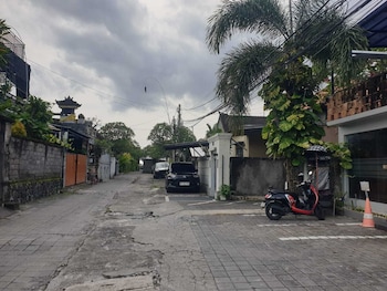 Collection O Near Sanur Beach Formerly S,,2 star
