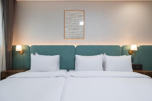 gunsan hound hotel
