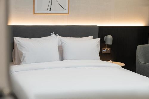 gunsan hound hotel